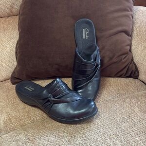 Ladies, Clarks clog shoe